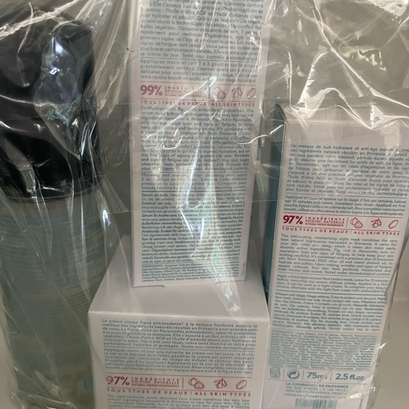 Compagnie De Provence- Face Care Set - Picture 7 of 8